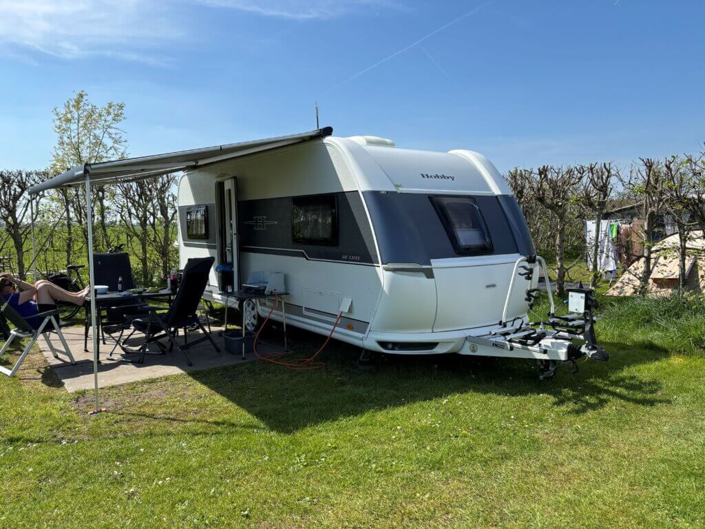 Kampeerplek op Camping de Zeevangshoeve in Edam