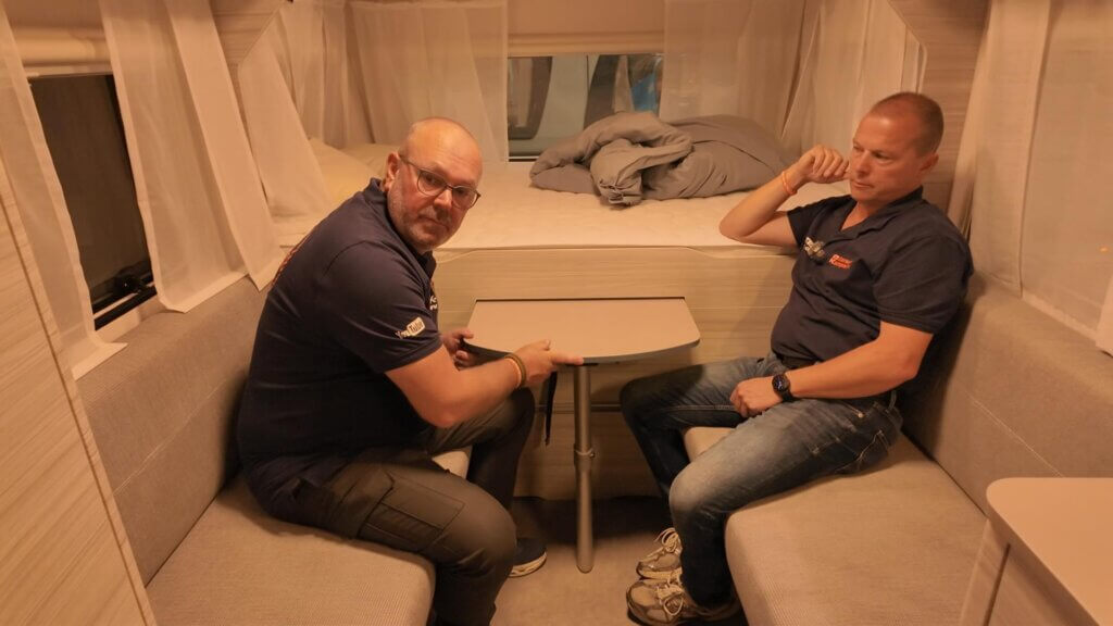 Hans & Maarten van CK in een caravan op KCJ 2026